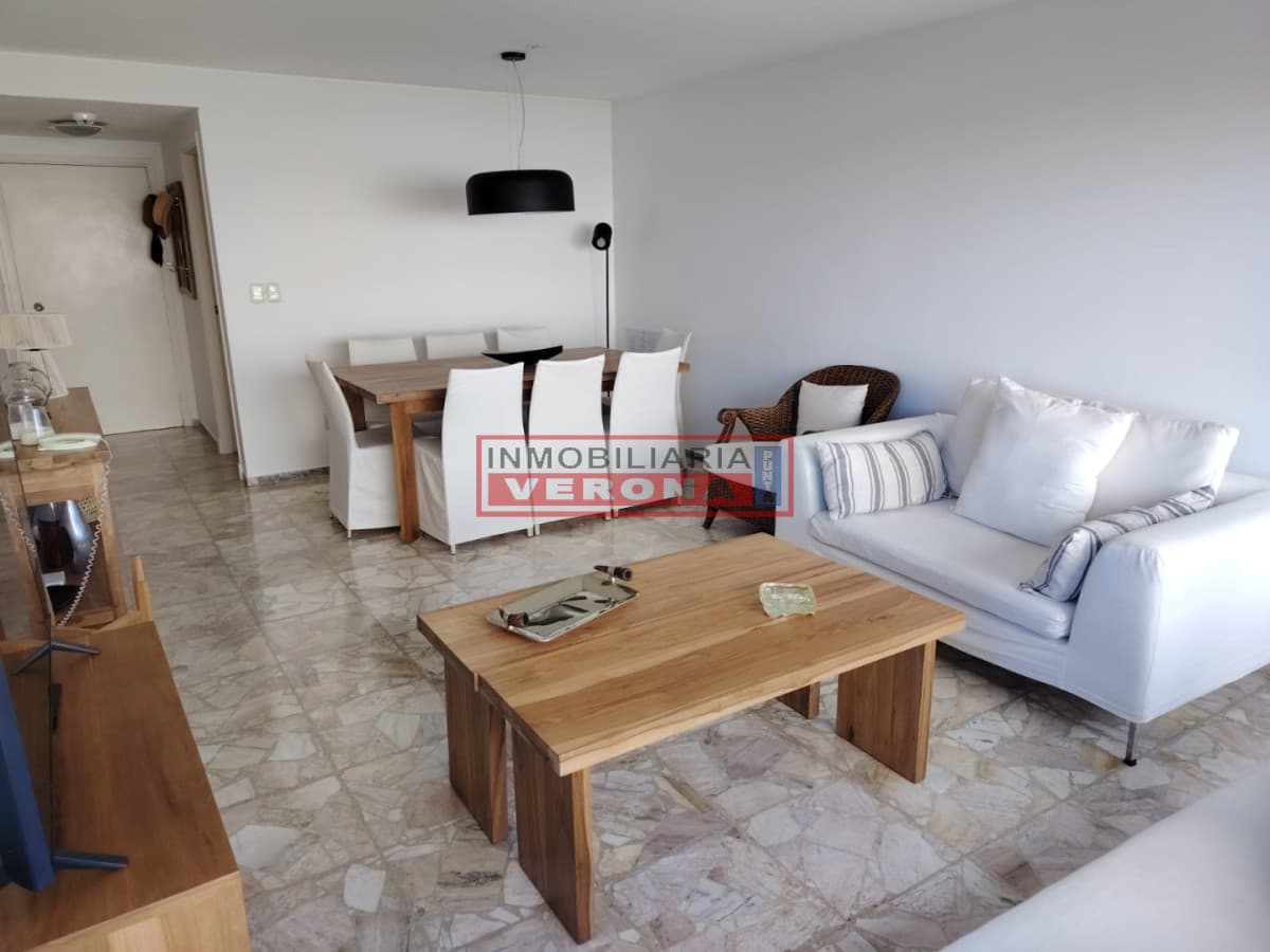 Venta apartemento  Frente al mar con servicios !!! - Inmobiliaria Verona Punta