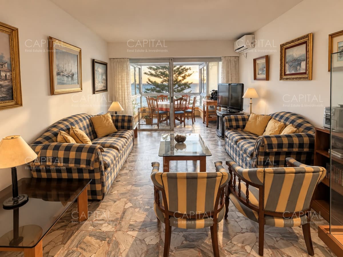 Departamento primera linea  en venta Punta del Este-edificio malecón