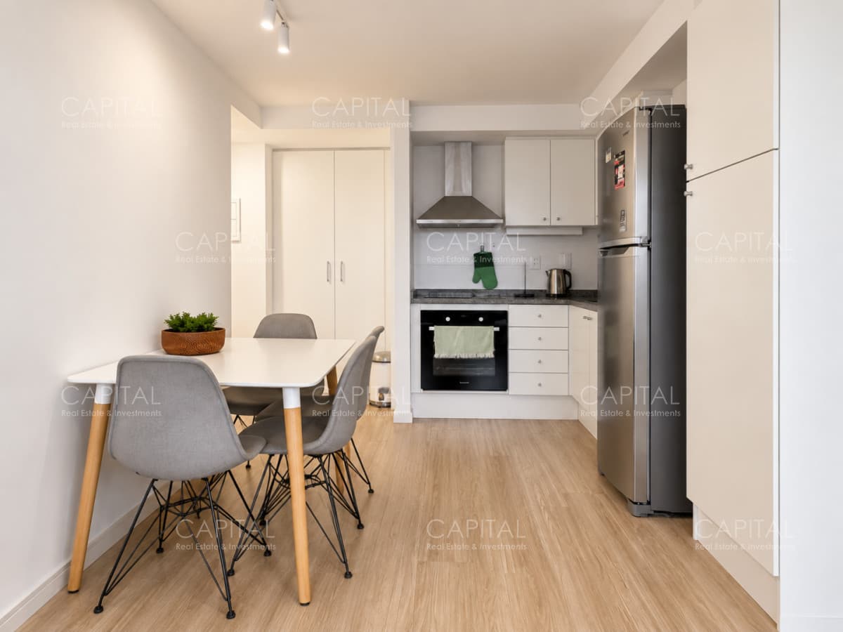 Apartamento de dos dormitorios en venta en Playa Brava, Punta del Este.