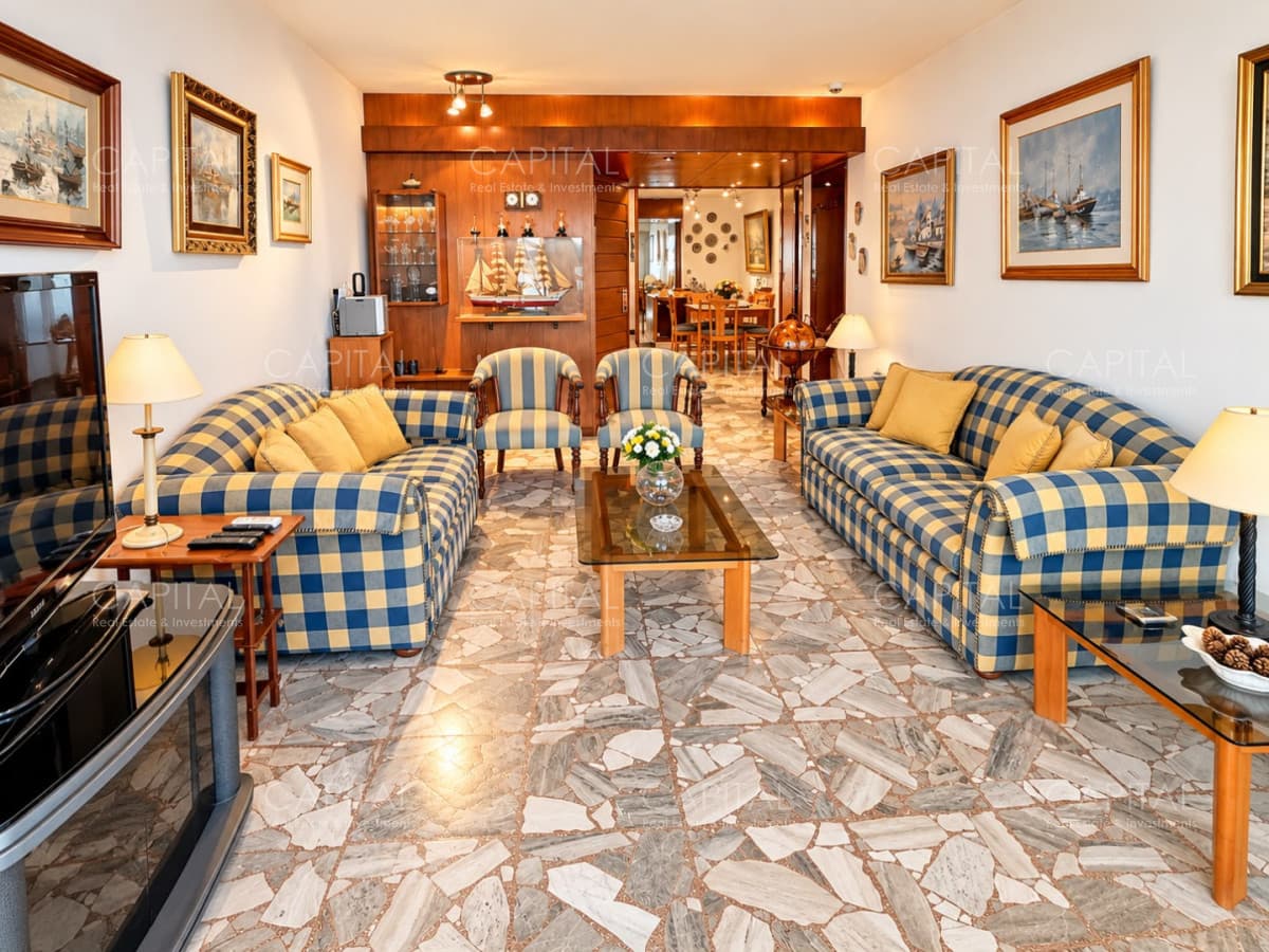 Departamento primera linea  en venta Punta del Este-edificio malecón