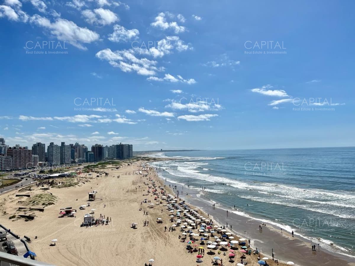Apartamento de un dormitorio en venta en Punta del Este, Playa Brava