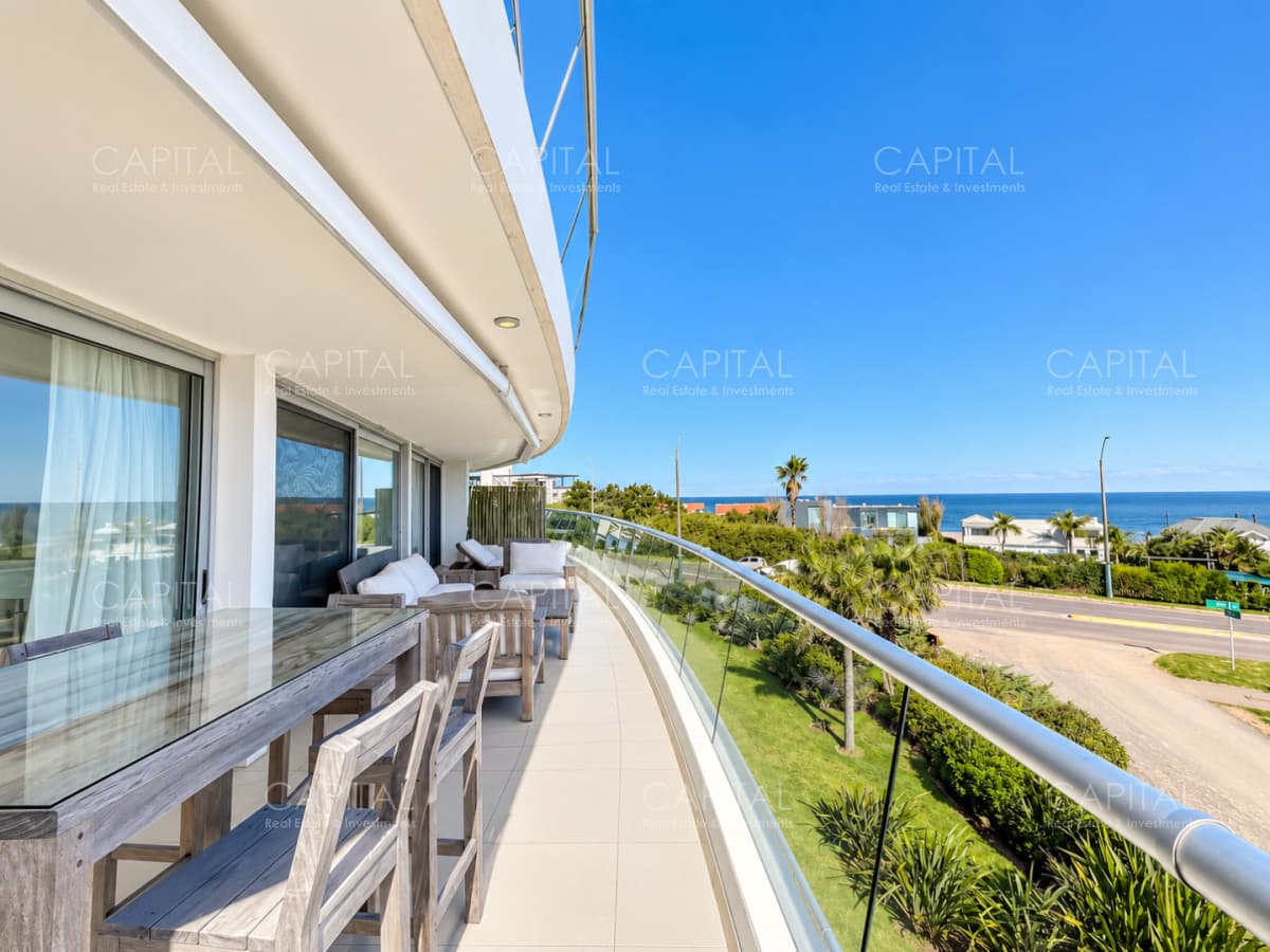 Departamento en venta 3 dormitorios en Manantiales en Bikini Beach