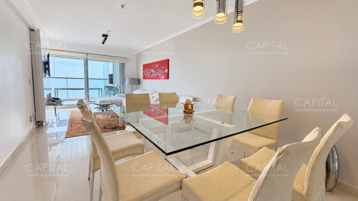 Departamento en Alquiler y Venta en Playa Mansa Punta del Este
