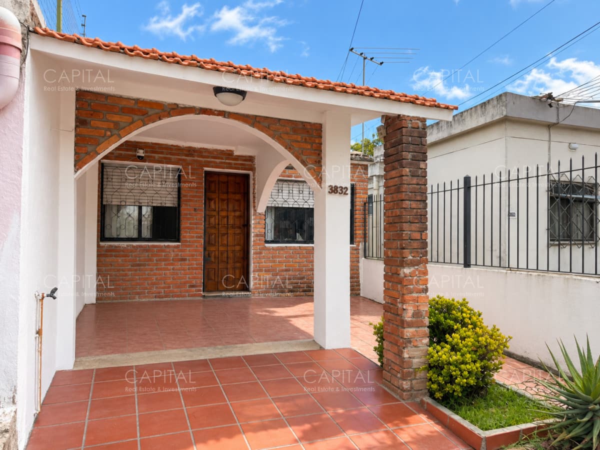 Casa en venta en Malvin Norte TRES dormitorios y cochera