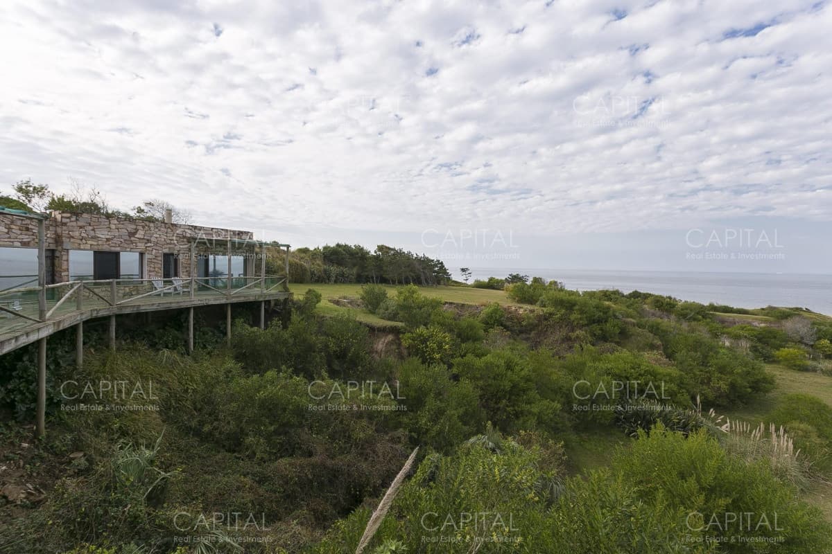 Chacra sobre el Mar de Jose Ignacio en Venta