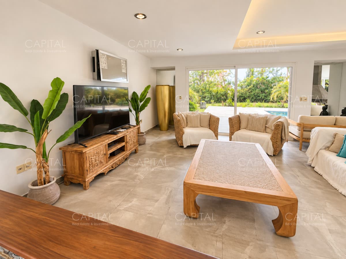 Excelente residencia en venta en barrio cerrado en Montoya a pocos metros del mar