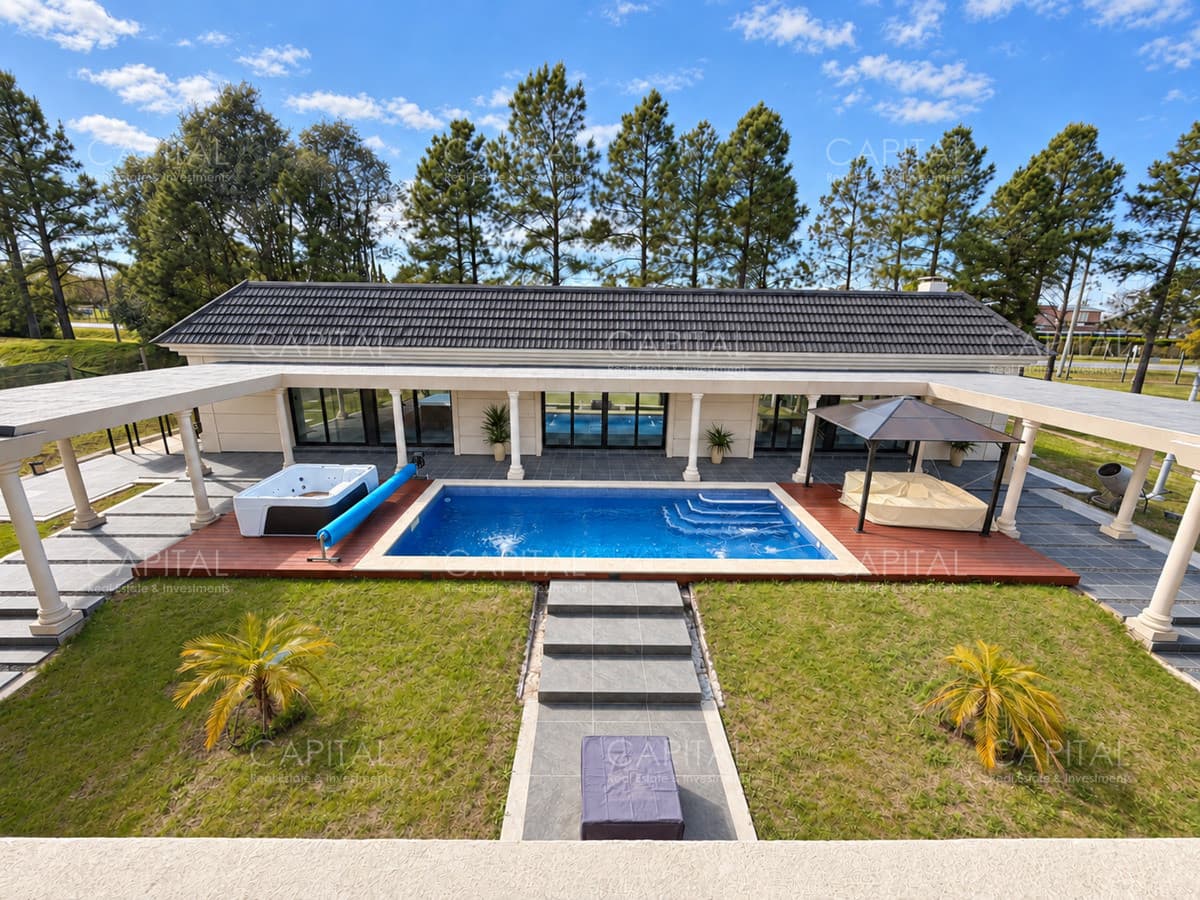 Casa en venta en Barrio Carmel
