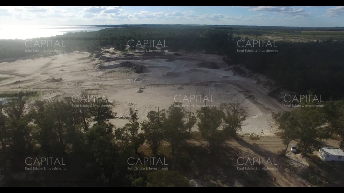 Campo de 174 has Sobre el Rio de La Plata en Venta