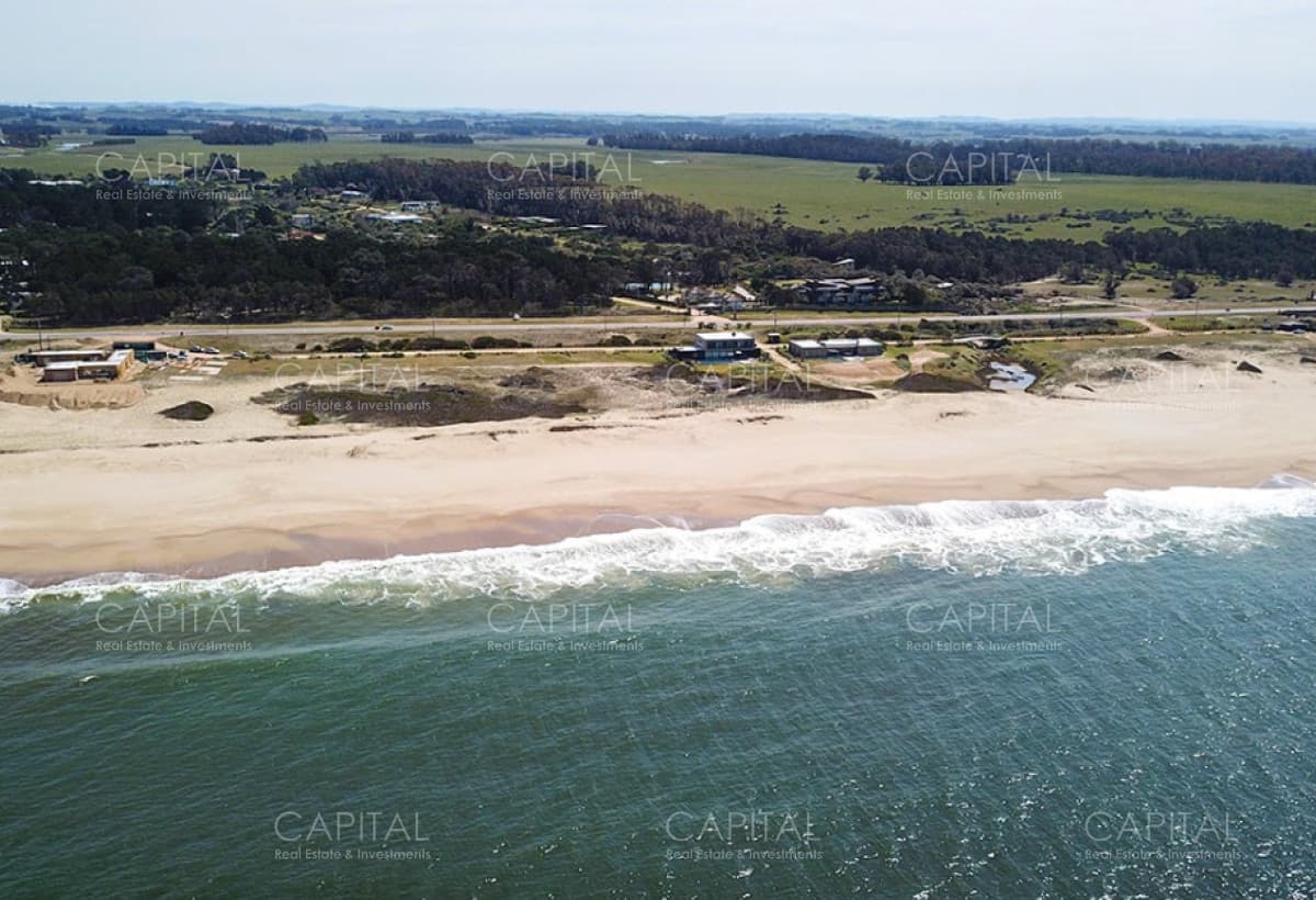 Terreno sobre la playa en San Vicente Jose Ignacio