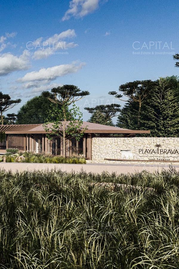 Lote en playa brava