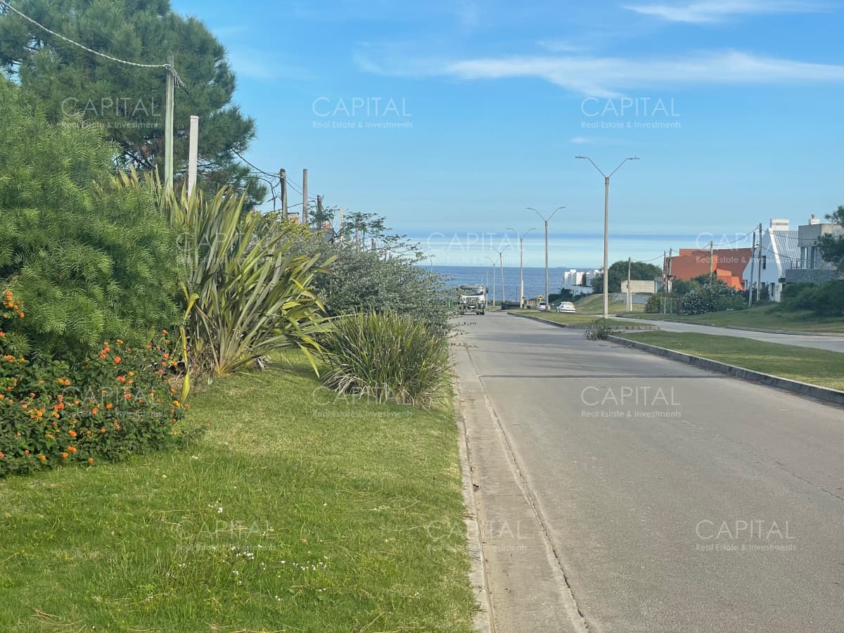 Terreno en venta en Montoya a pasos del mar