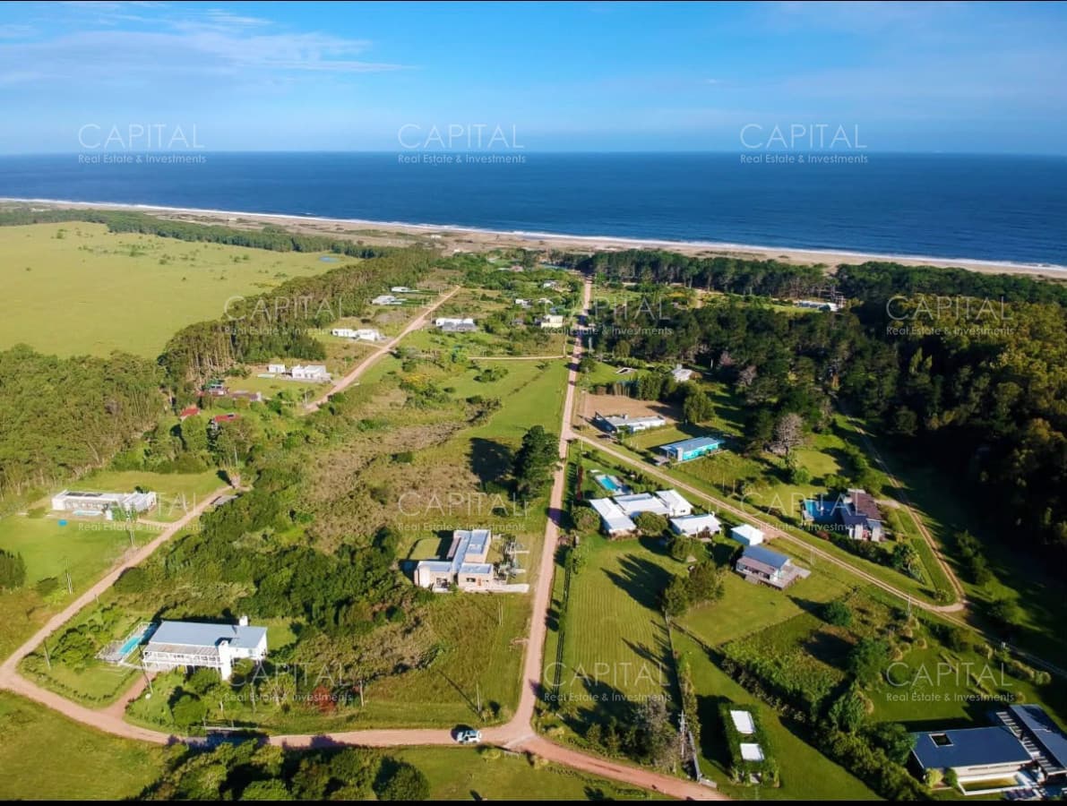 Terreno en venta en Jose Ignacio San Vicente