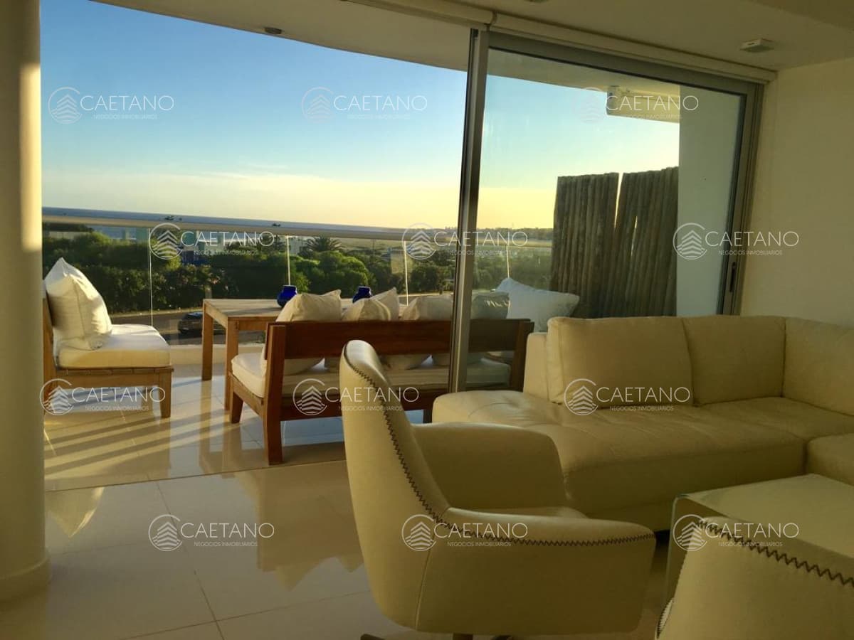 Apartamento En Alquiler de Temporada Dos dormitorios en Bikini Beach