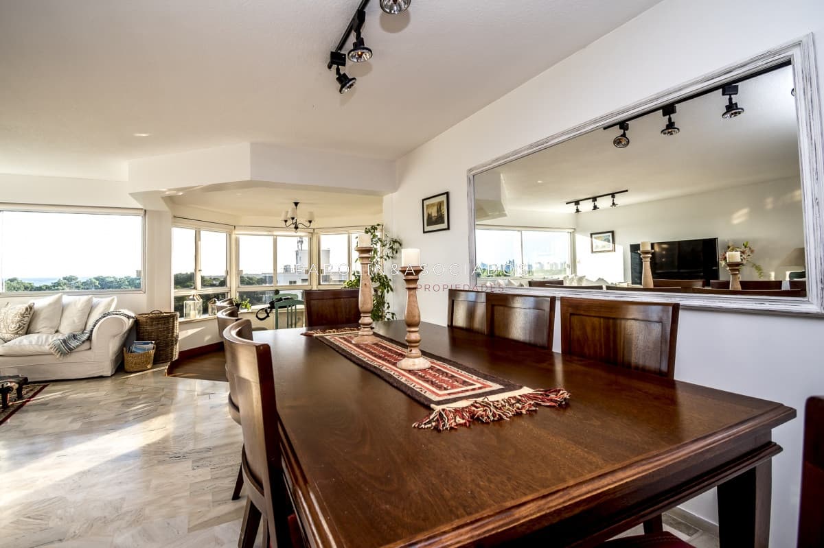 Apartamento de 3 dormitorios en venta Roosevelt Center torre A, Punta del Este.