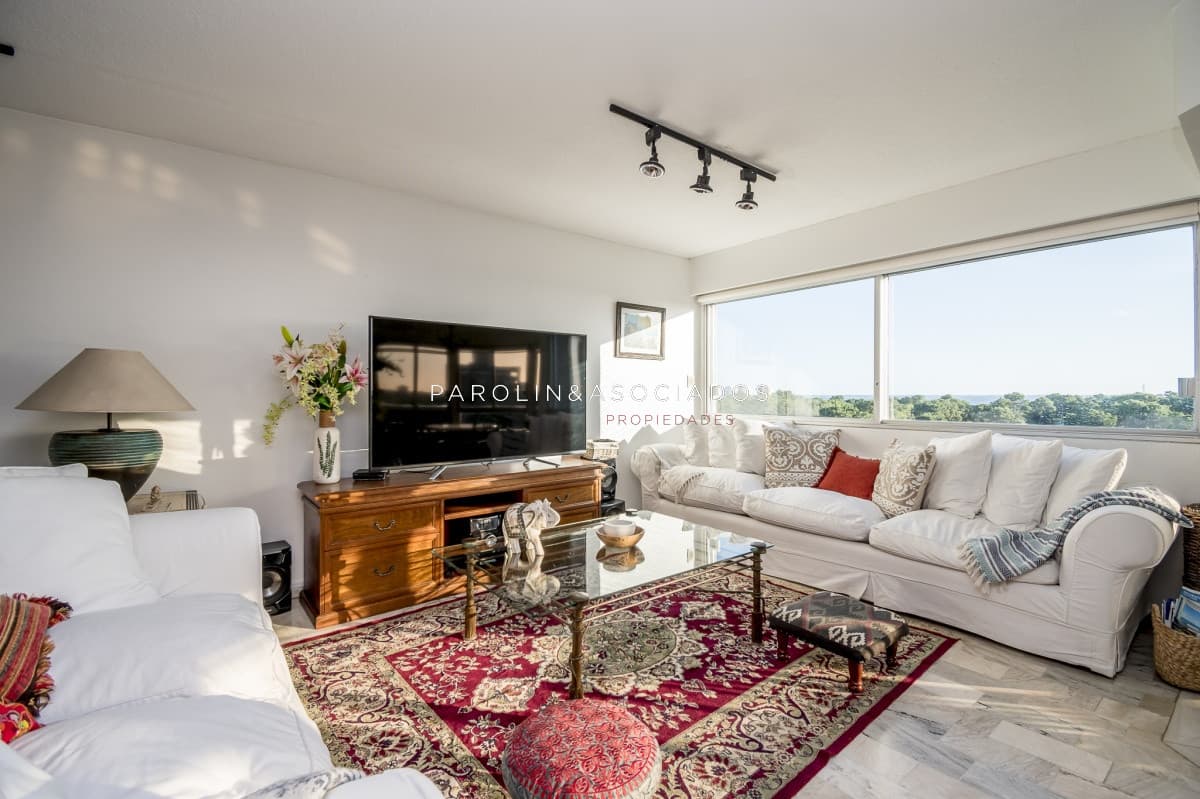 Apartamento de 3 dormitorios en venta Roosevelt Center torre A, Punta del Este.