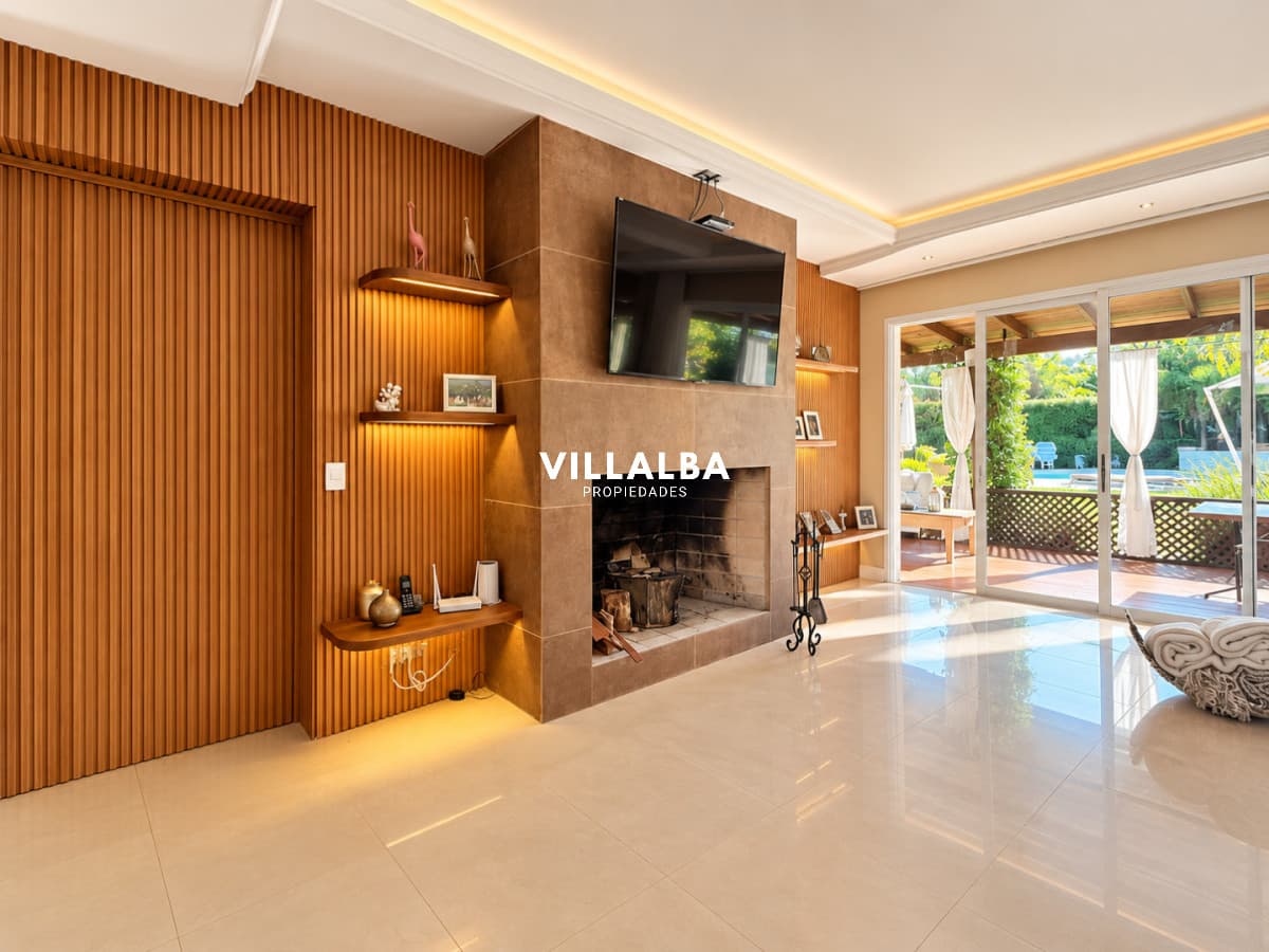 Casa en Venta La Arbolada Punta del Este.