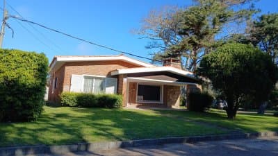 Gran oportunidad casa en venta el corazon de playa mansa a 350 metros del mar  -