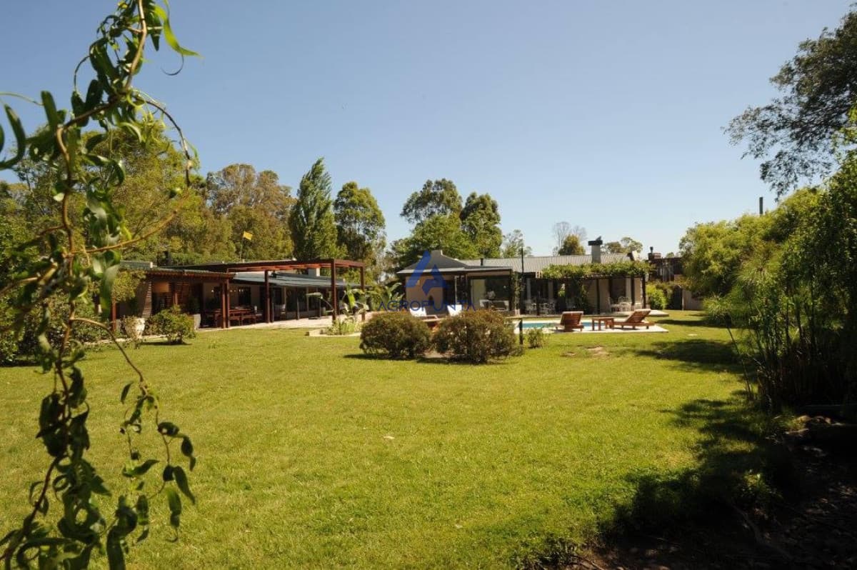 Casa en Venta 5 Dormitorios La Barra