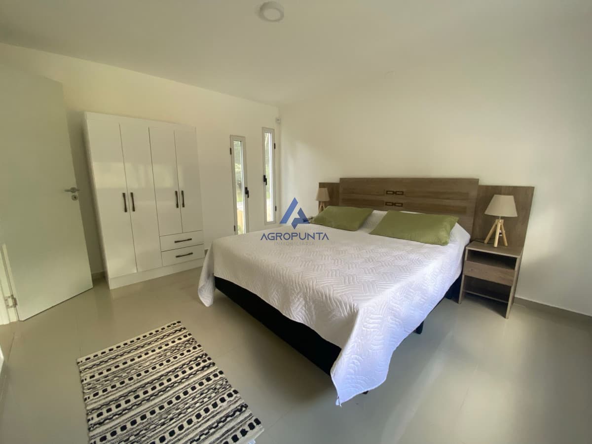 Casa en alquiler Temporada 3 Dormitorios Punta del Este  -