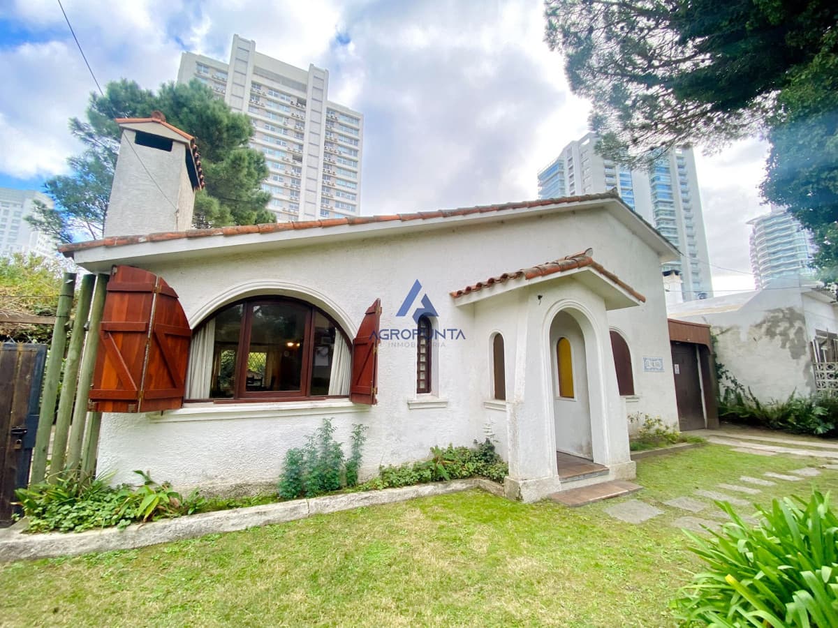 Casa a la venta 4 Dormitorios Punta del Este Mansa