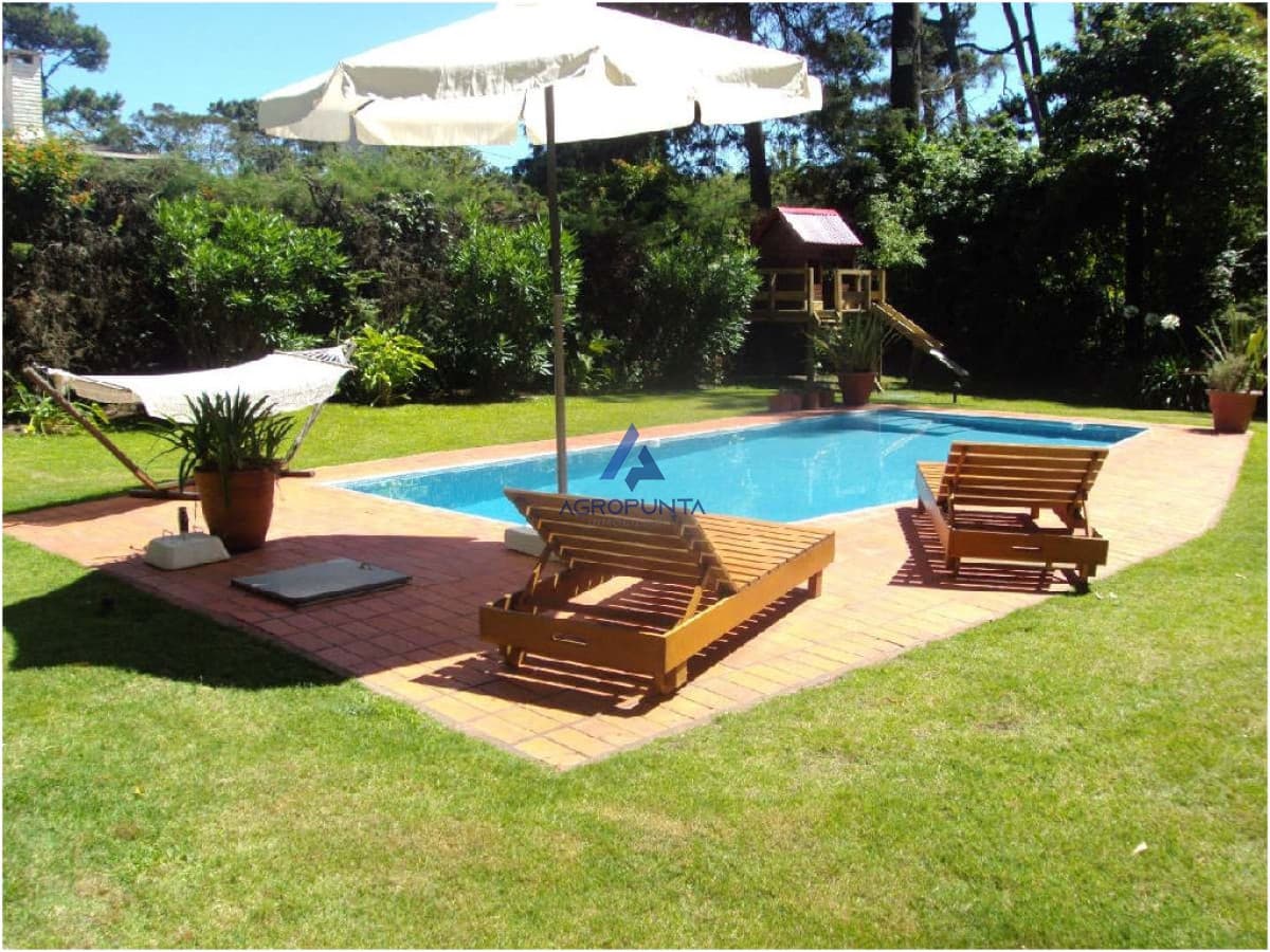 Casa en San Rafael Punta del Este 4 dormitorios Alquiler Temporal  -