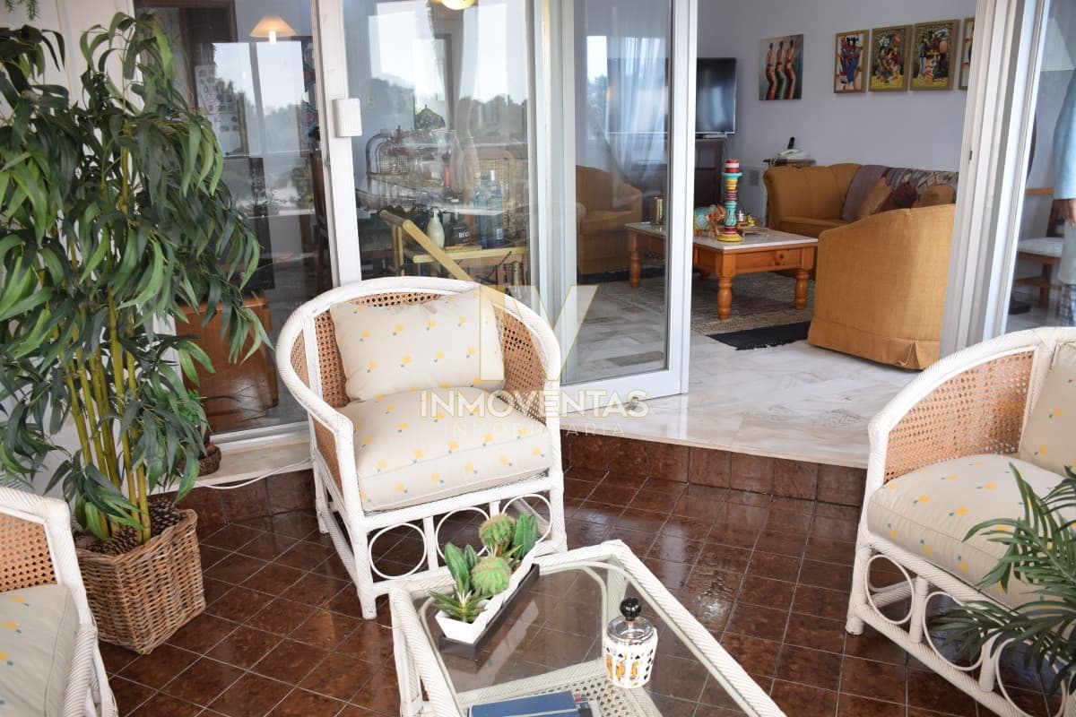 Amplio apartamento 3 dormitorios sobre Roosevelt * Venta