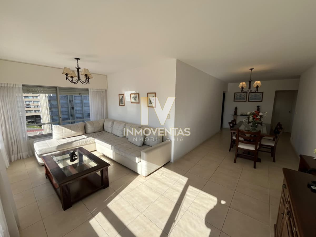Apartamento en Peninsula, 2 dormitorios *