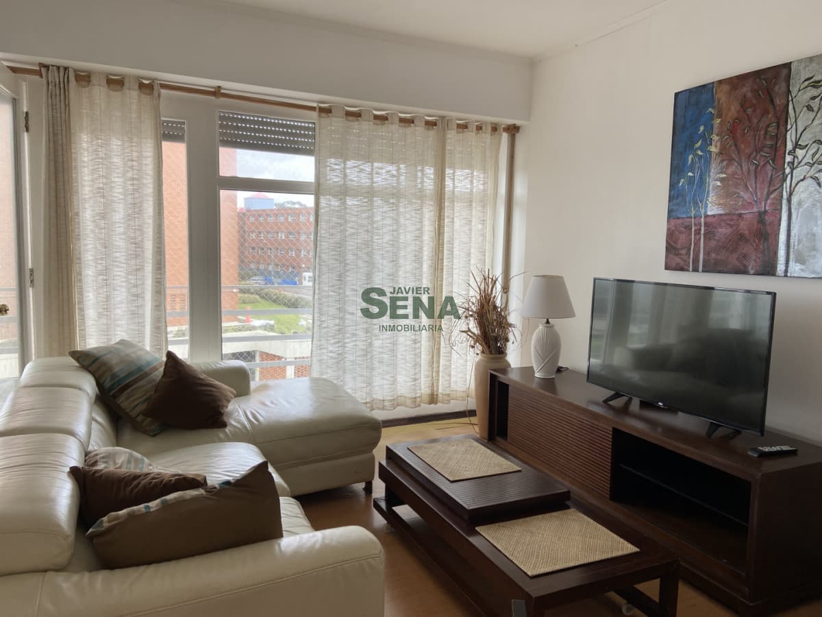 Venta de apartamento en la Mansa, 2 dormitorios, 2 baños, balcon en rambla.