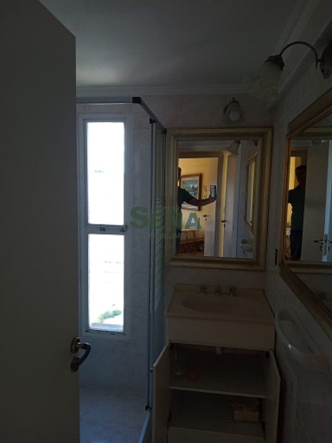 Alquiler apart. en la Brava,  2 dormi, 2 baños, vista al mar, con servicios.