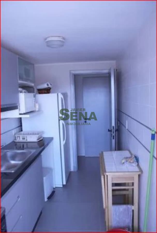 Venta de apart en la Mansa, 2 dormitorios, 2 baños, piscina, mas servicios.