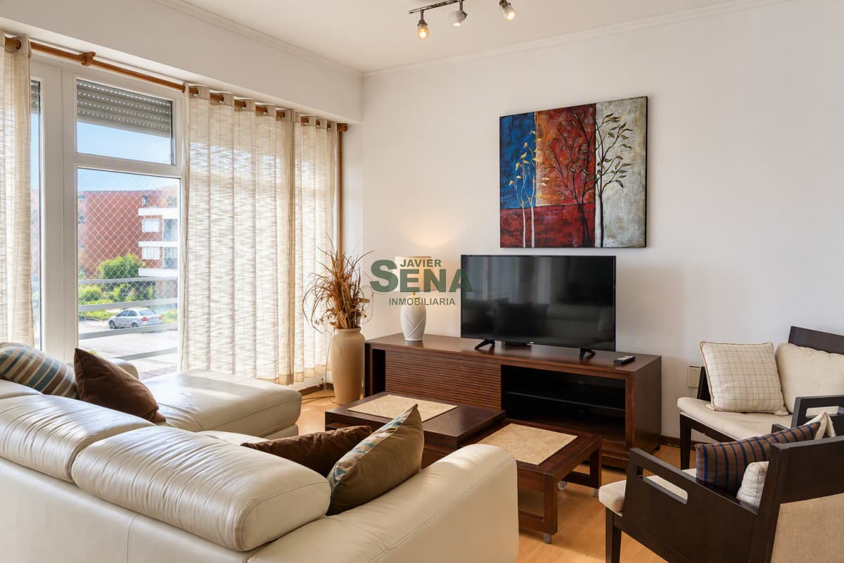Venta de apartamento en la Mansa, 2 dormitorios, 2 baños, balcon en rambla.