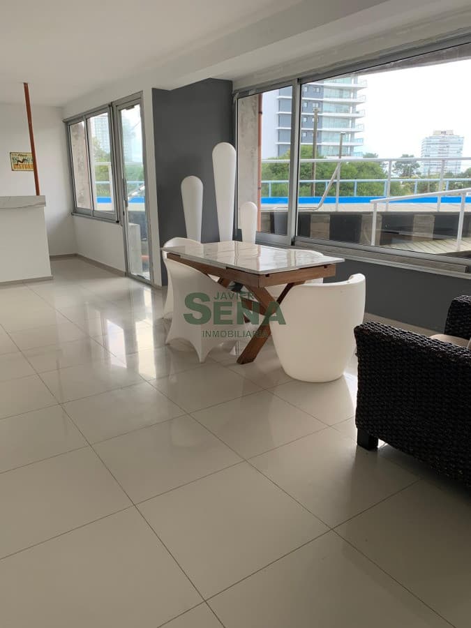 Venta de apart Roosevelt, 2 dormitorios, 2 baños, en edificio con amenities