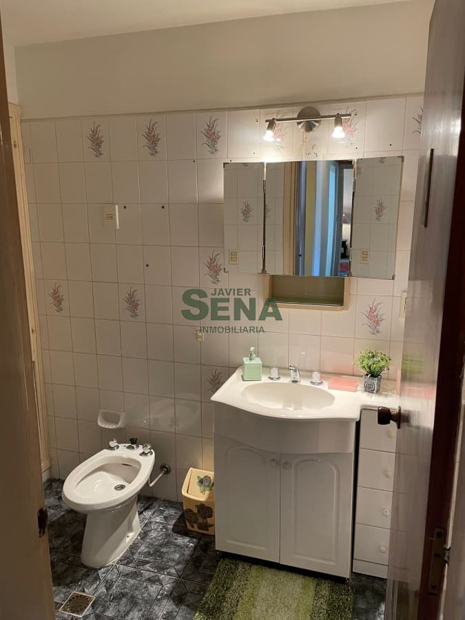 Venta de apartamento Brava, 2 dormitorios, baño, balcon, garaje, cerca del mar.