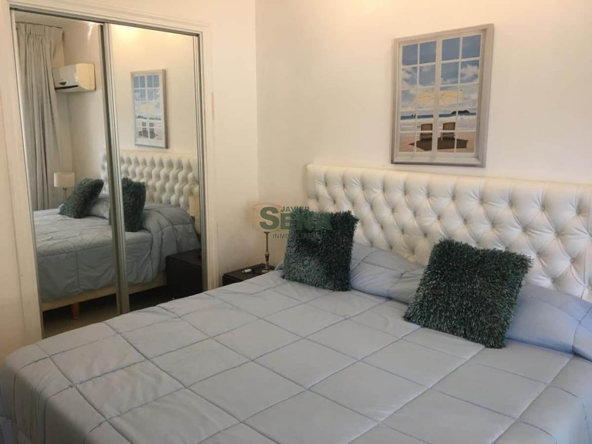 Venta de apartamento en Solanas, 1 dormi, baño, piscina, parrilla, servicios.