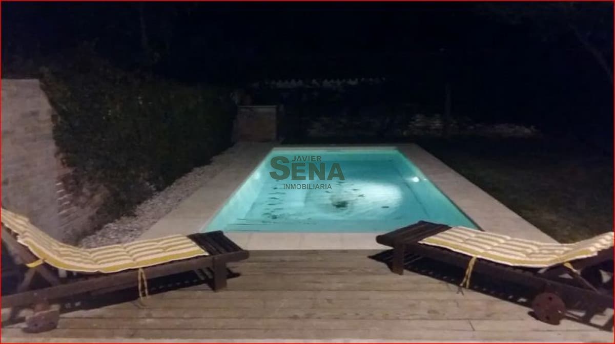 Alquiler casa Mansa, 5 dormit., 4 baños, piscina, lindo parque cerca del mar.