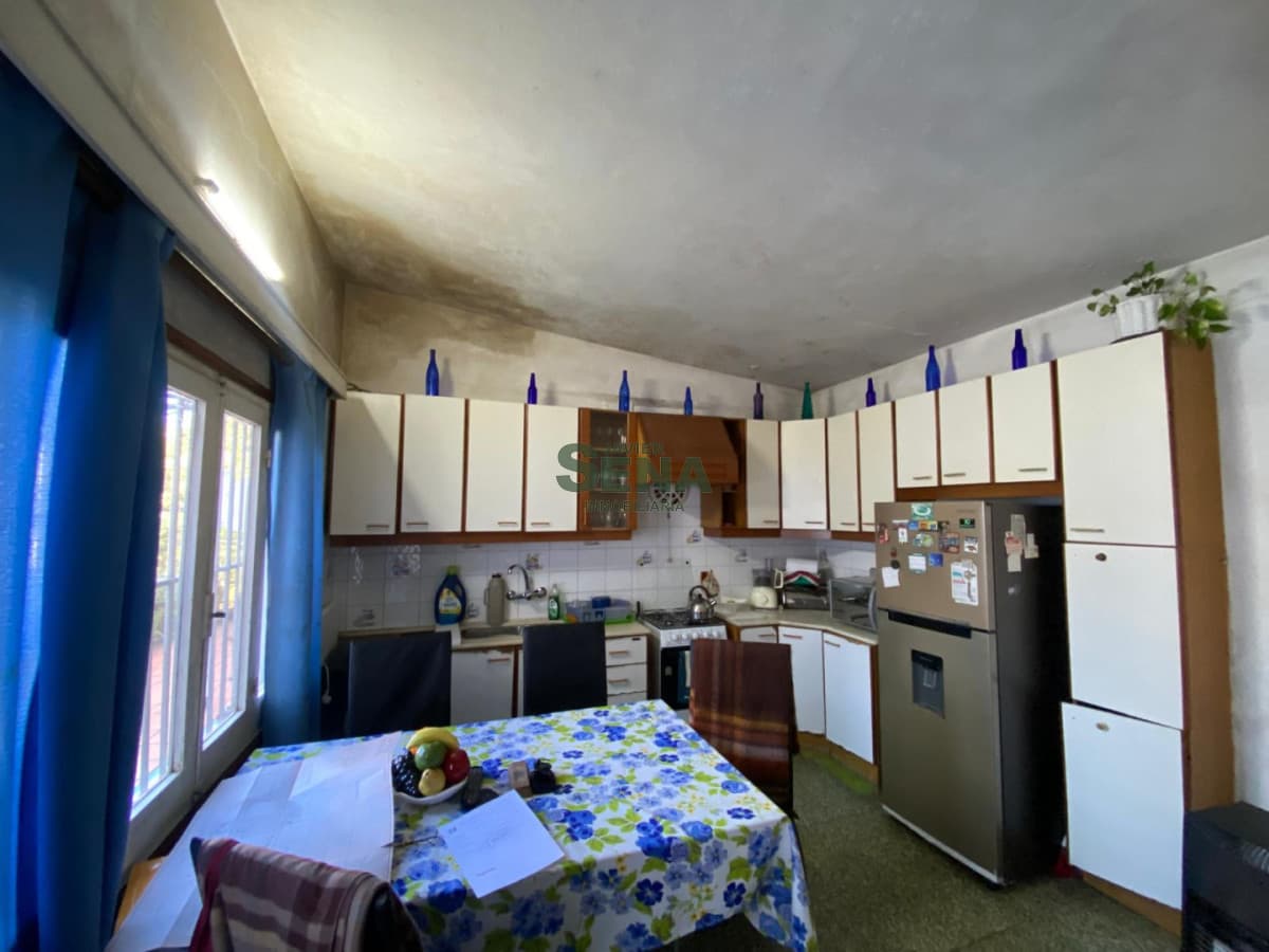 Casa en Venta, Barrio Rivera, 2 dormitorios, baño, mas apto completo