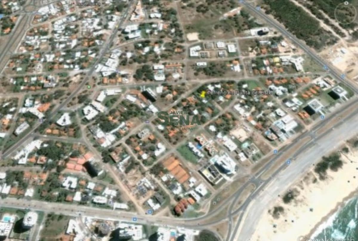 Venta de lote en la Brava, para construir en altura.