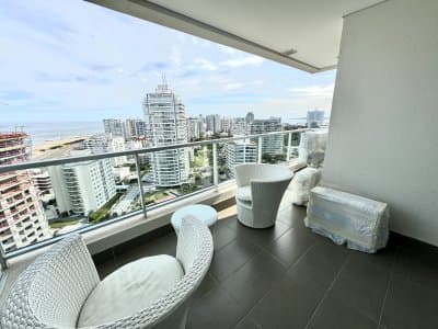 Venta departamento punta del este primera linea playa brava frente al mar  -
