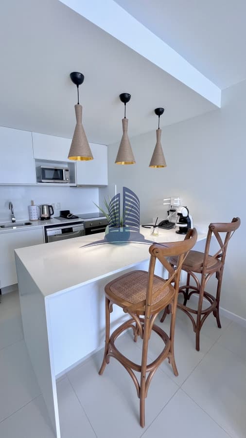 VENTA DE APARTAMENTO DE 2 DORMITORIOS Y MEDIO EN MANSA PUNTA DEL ESTE