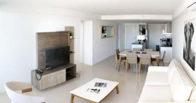 Excelente apartamento de 3 dormitorios en venta en Playa Brava  -