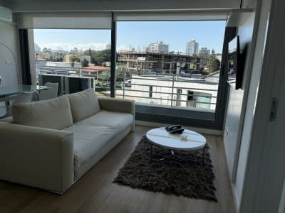 Apartamento en alquiler temporario y venta Playa Mansa 2 dormitorios  -