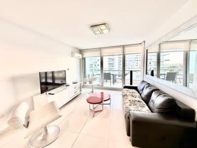 Apartamento en alquiler temporario Playa Mansa 2 dormitorios  -