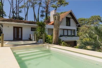 Alquiler Casa  3 dormitorios mas dependencia San Rafael (Punta del Este)  -