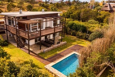Excelente casa de 6 dormitorios en venta y alquiler temporal en Jose Ignacio  -