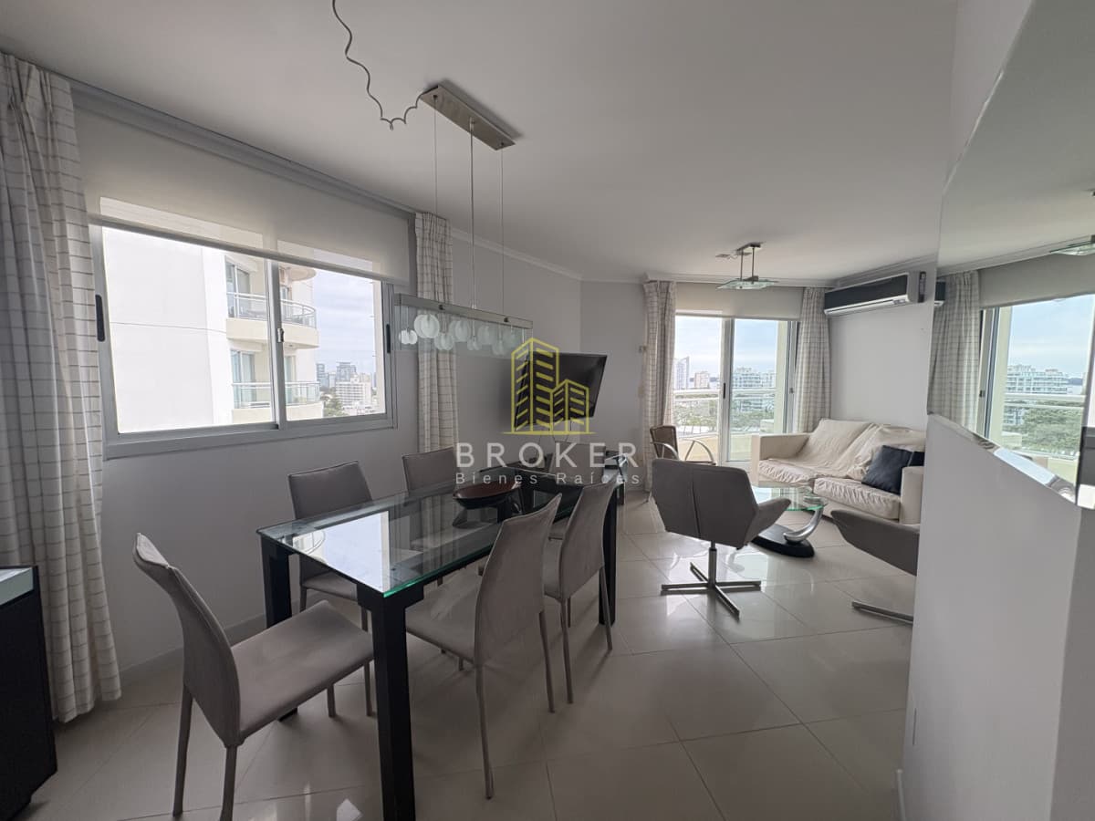 Alquiler de departamento de 2 dormitorios en excelente torre con servicios