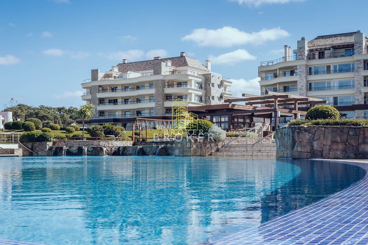 Venta Apartamento Punta Del Este Playa Mansa, 2 dormitorios