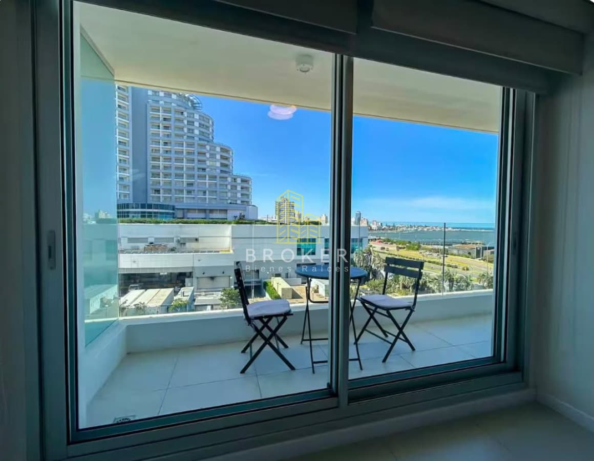 Alquiler Invernal y temporada Apartamento 1 dormitorio Playa Mansa, zona Enjoy