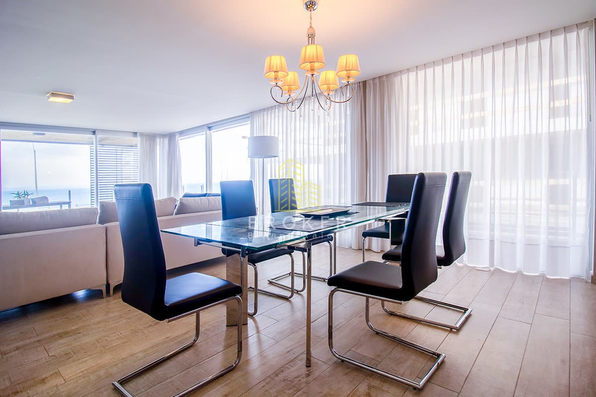 Venta Departamento Punta Del Este Playa Mansa, 3 suites, 200m2 y parrilla