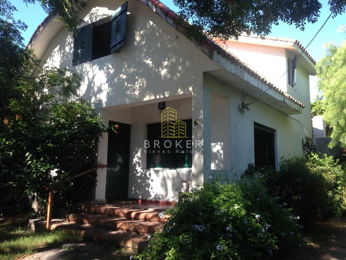 Propiedad con potencial comercial en Península - Punta del Este