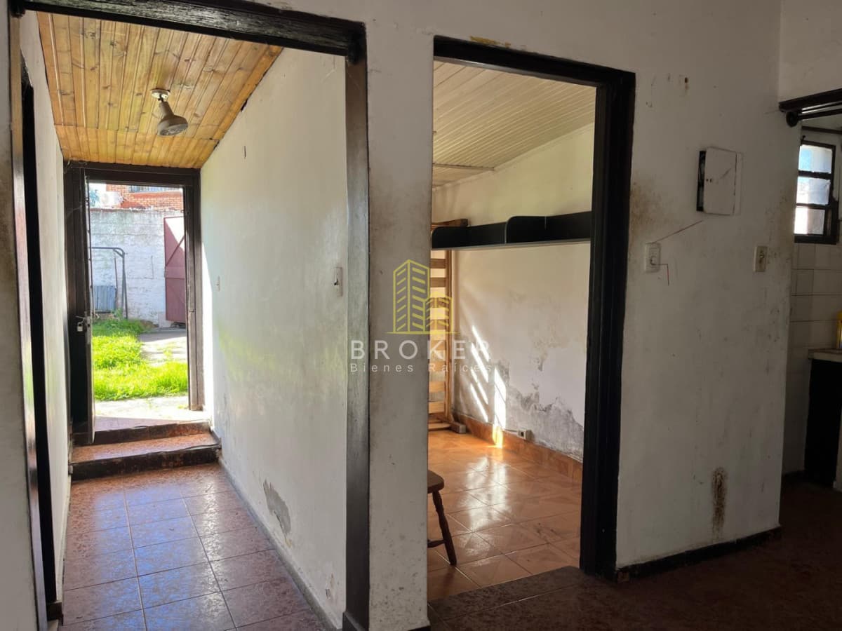 Venta Casa Barra de Carrasco para actualizar!